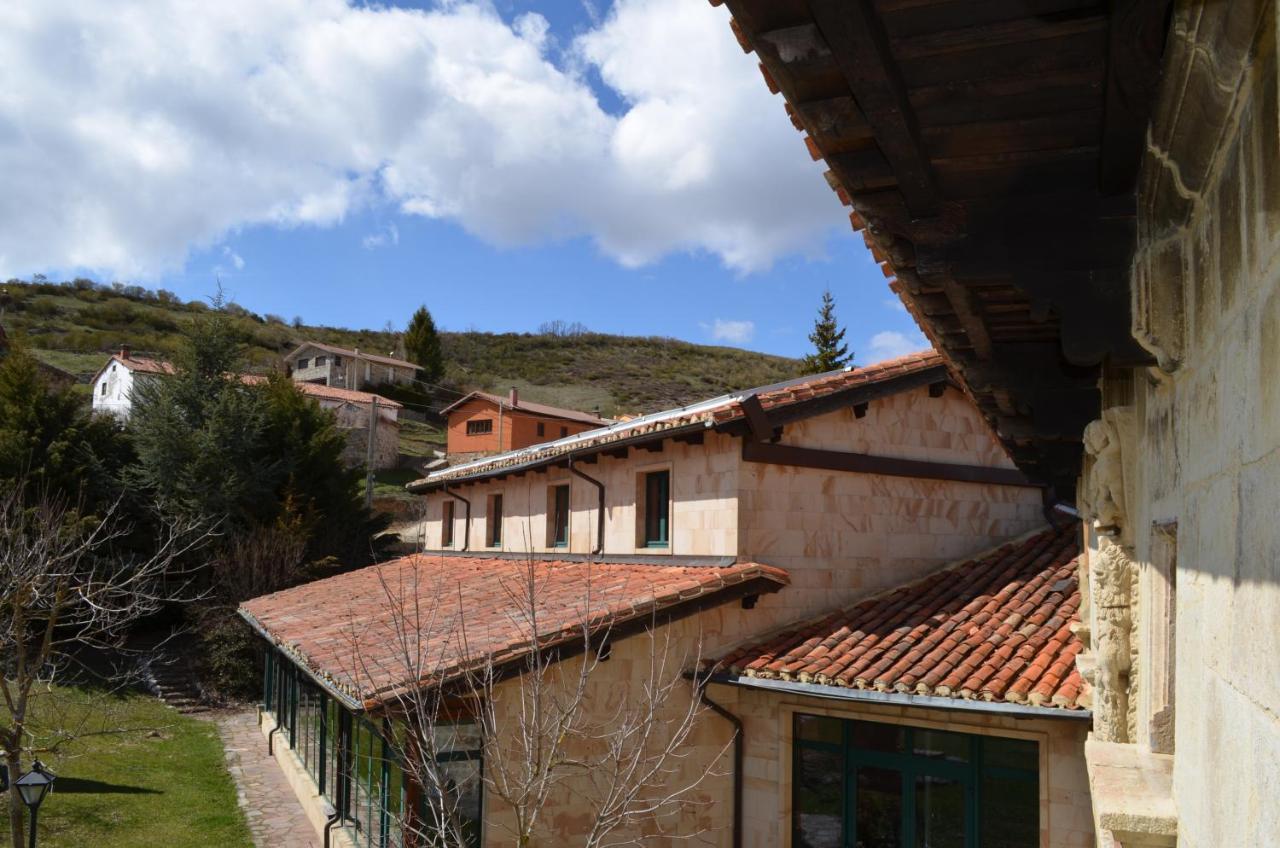 Hotel Posada Fuentes Carrionas Camasobres Exterior photo